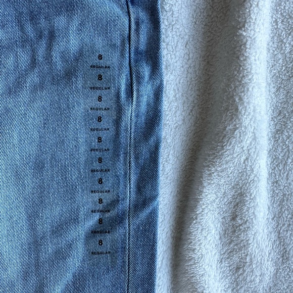 American Eagle Mom Jeans NWT - Picture 2 of 5